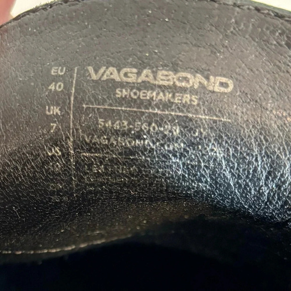 VAGABOND Sz 40 Chunky Loafers With Chain Accent Square Toe Patent Classic - Picture 10 of 10